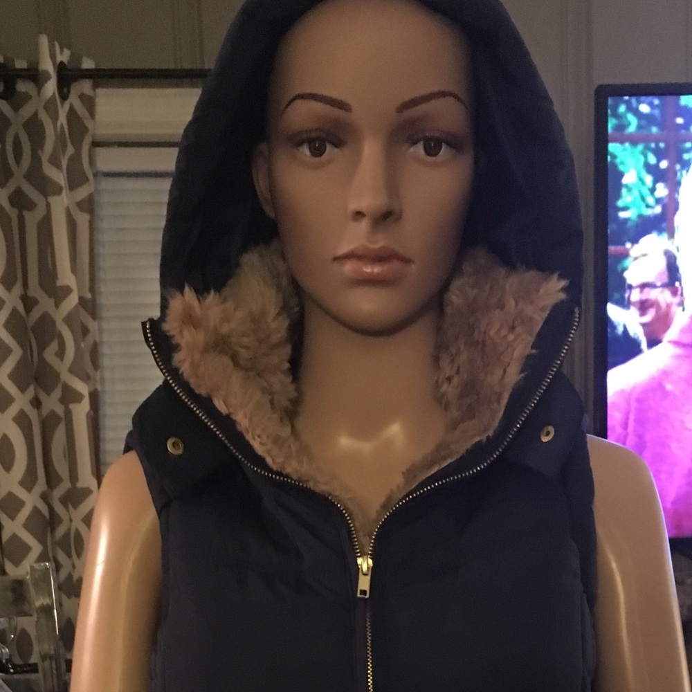 Love Tree Navy small faux fur collar vest